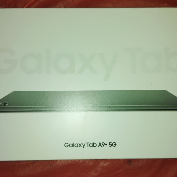 Samsung Galaxy A9+ - Picture 3 of 4